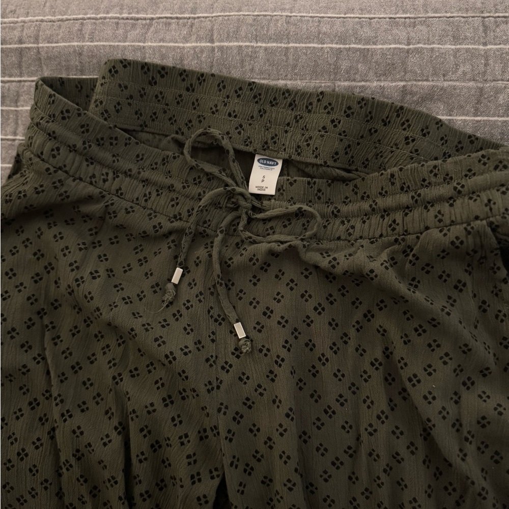 Old Navy Olive Green Drawstring Pants